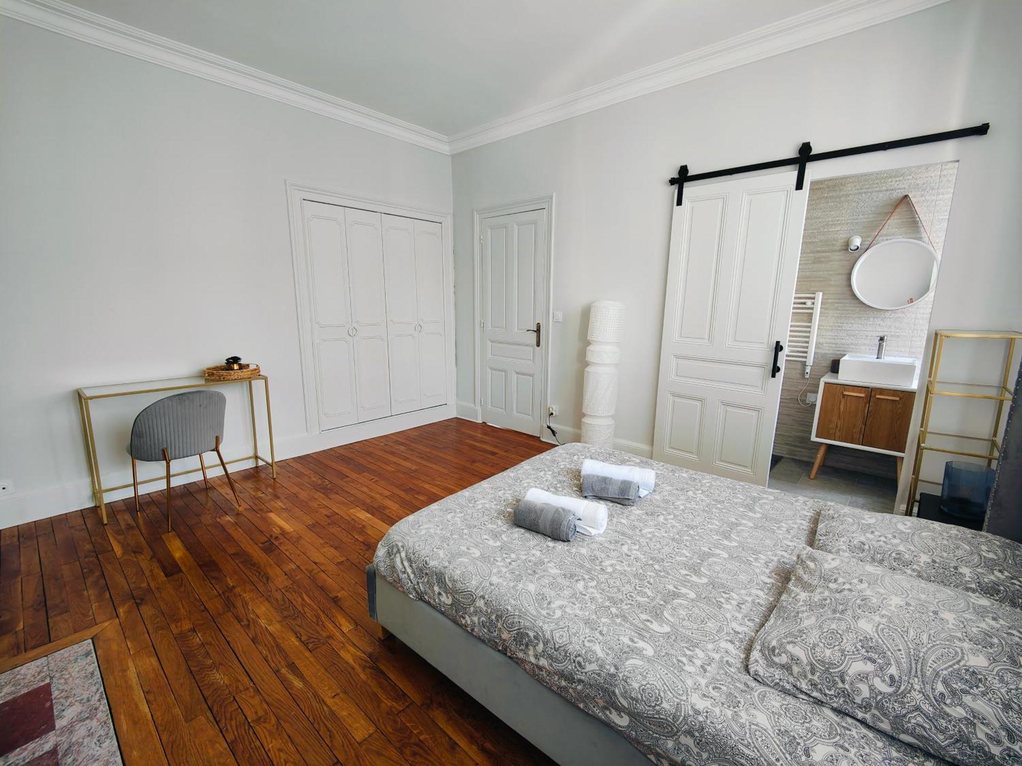 Self-Checkin Town House - Rooms To Rent In A Beautiful Modern Town House - Not A Hotel - Location De Chambres Avec Arrivee En Autonomie - Extra Fee For Sheets And Towels - Private Parking - Check Your Plateform Inbox And Follow Check-In Instructions Saint-Romain-en-Gal Exterior foto